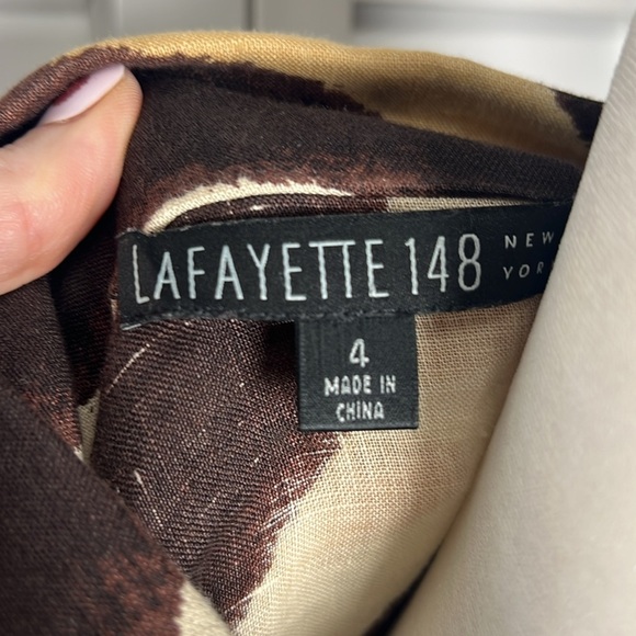 Lafayette 148 New York 100% Linen Animal Print 3/4 Roll Tab Sleeve Top Size 4 - Picture 5 of 10